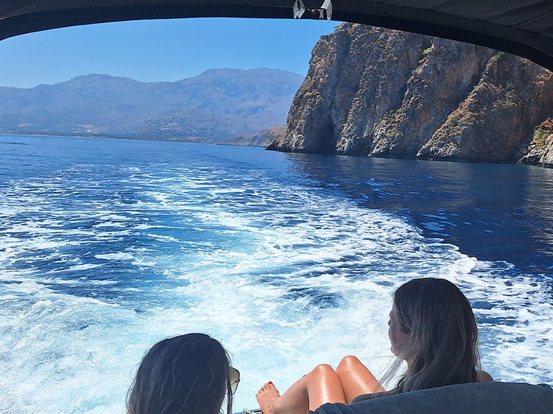 Rethymno rent a boat